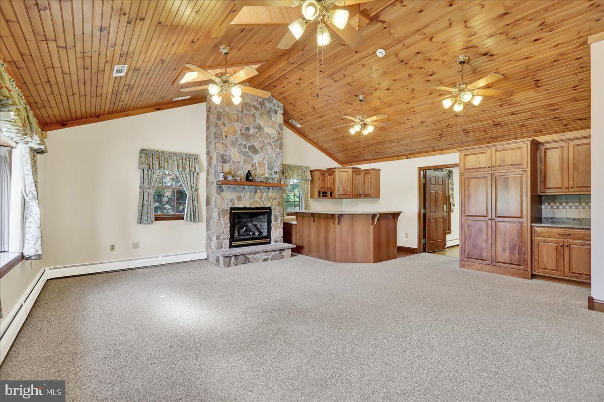 7 Zerbe Dr Property Photo 3