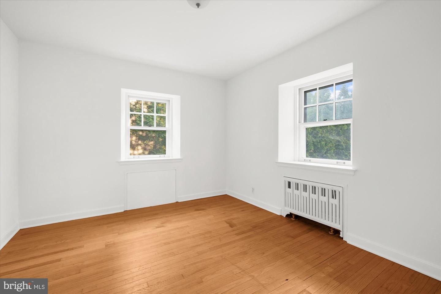 109 W Philadelphia Ave Property Photo 14