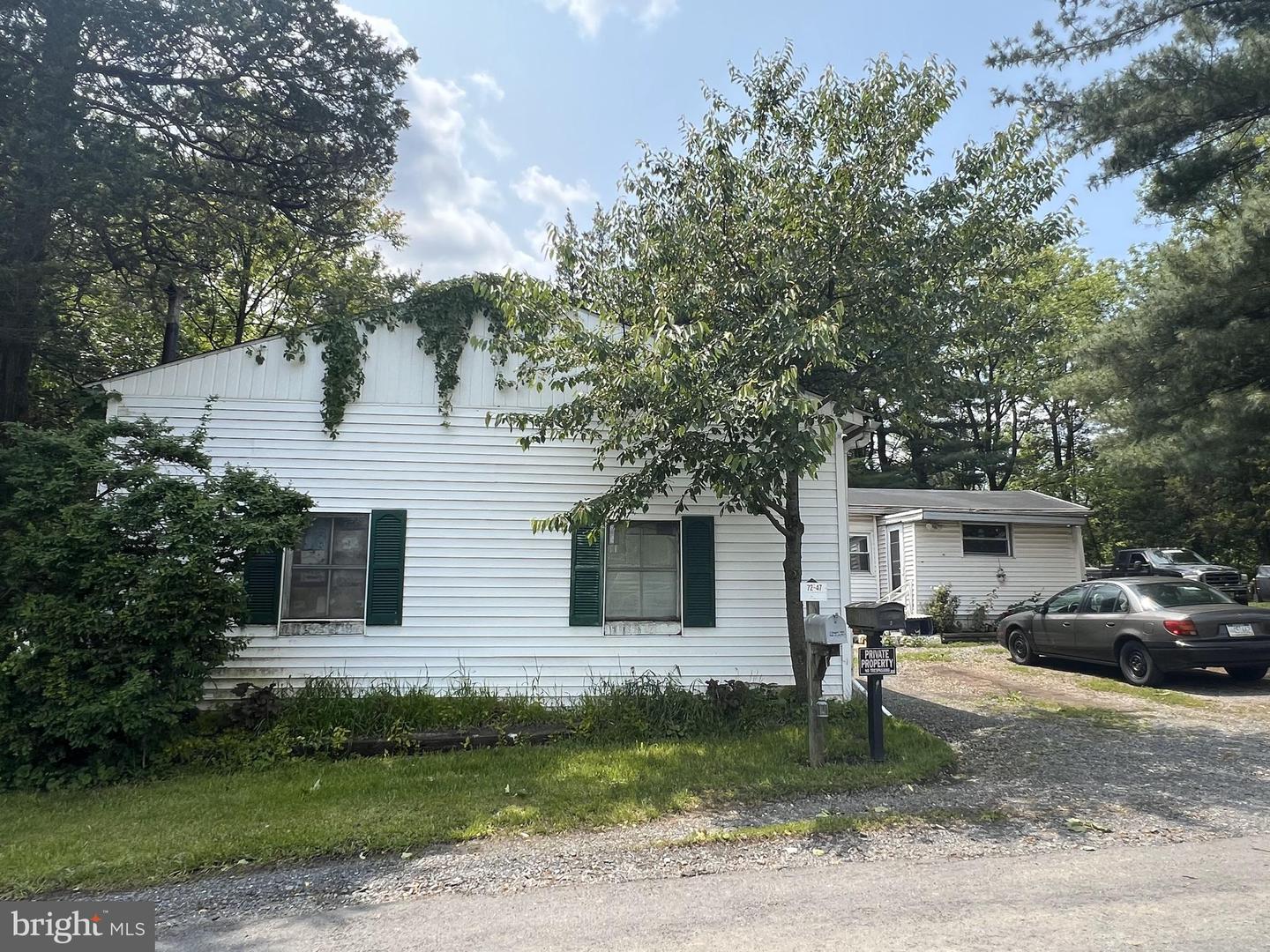 4 Degler Ln Property Photo 2