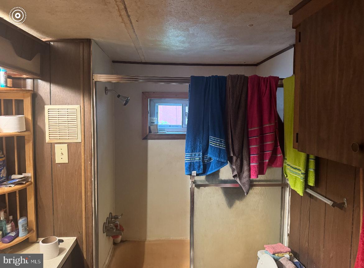 4 Degler Ln Property Photo 12