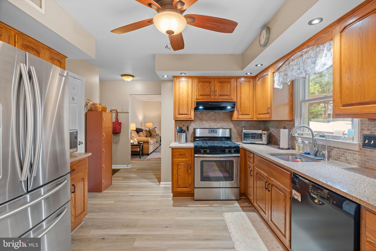 1036 Boeshore Cir Property Photo 16