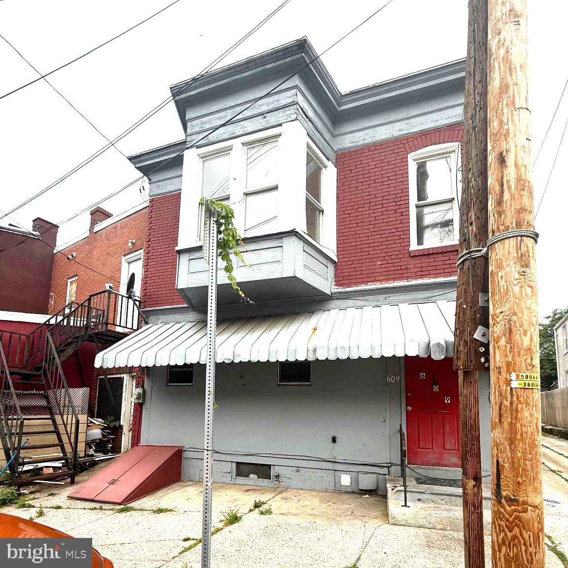 609 BINGAMAN ST Property Photo 1