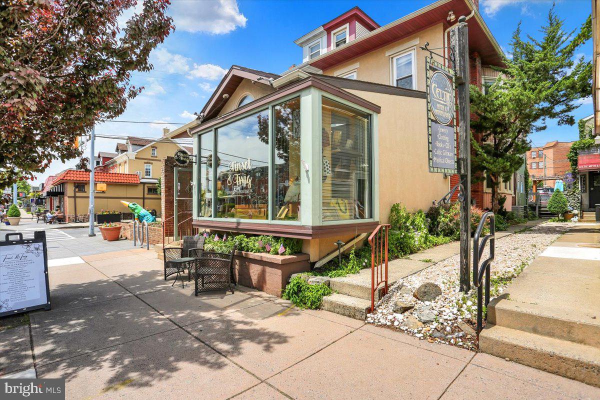 643 Penn Ave Property Photo