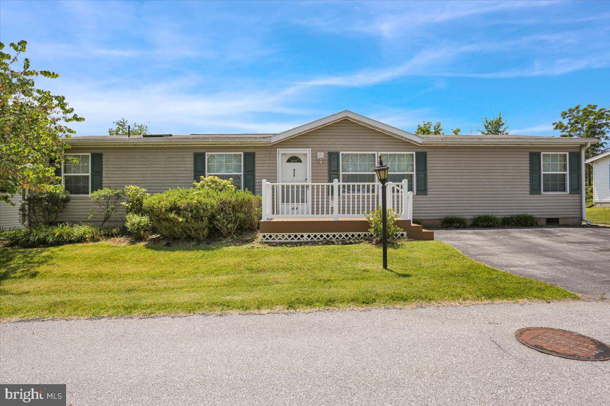 426 Cedar Ln Property Photo 1