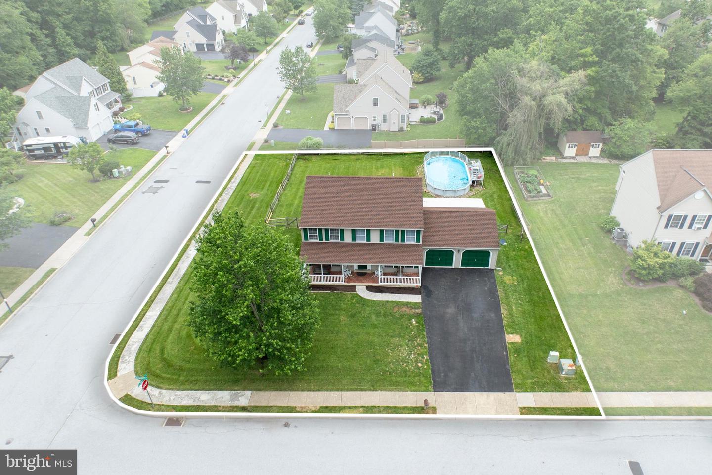 101 Berkshire Dr Property Photo 1