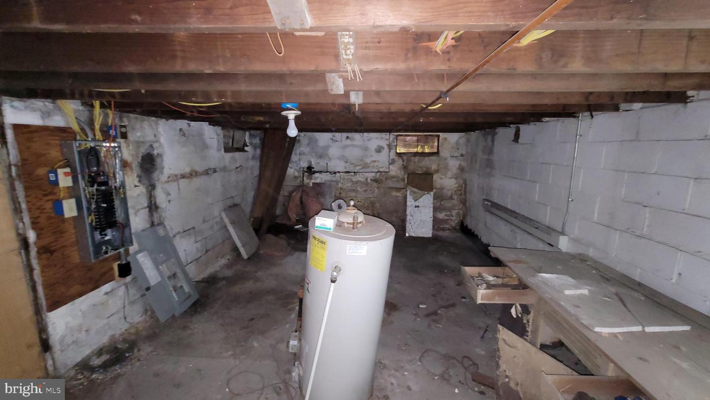 1257 Chester St Property Photo 16