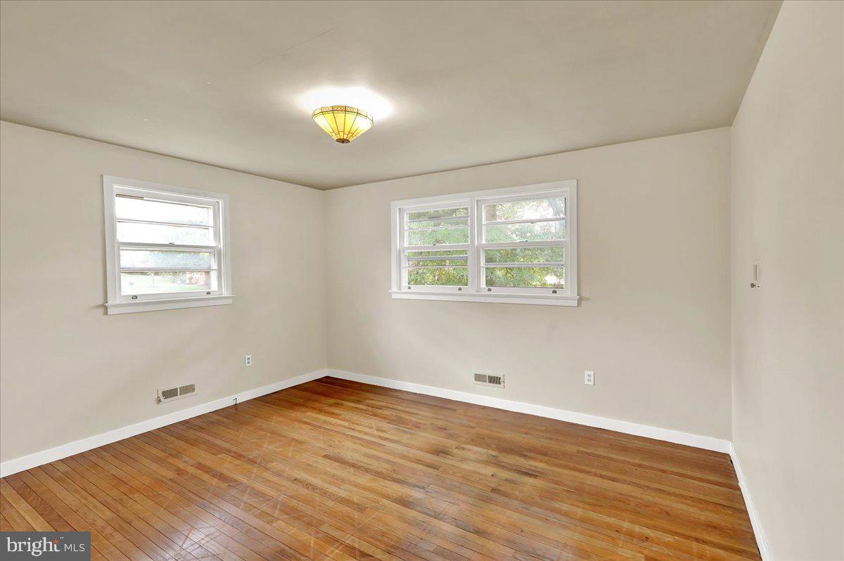3321 Willow Grove Ave Property Photo 13