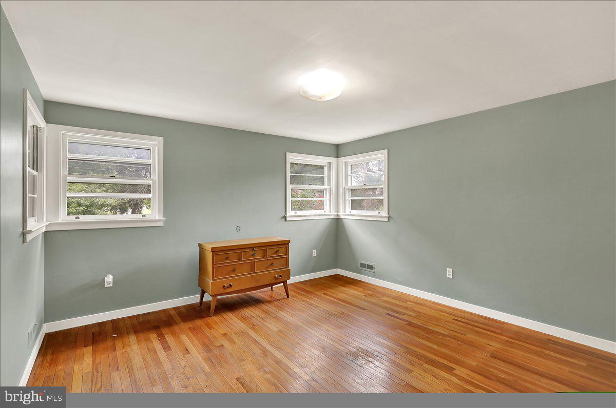 3321 Willow Grove Ave Property Photo 19