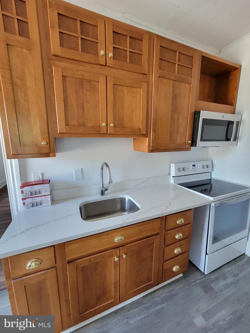 1801 S Main St #apt 3 2nd Floor Property Photo 1