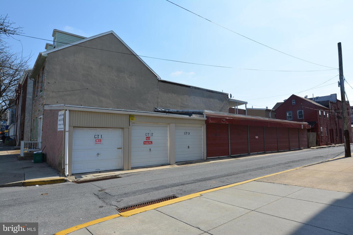 328 Chestnut St Property Photo 1