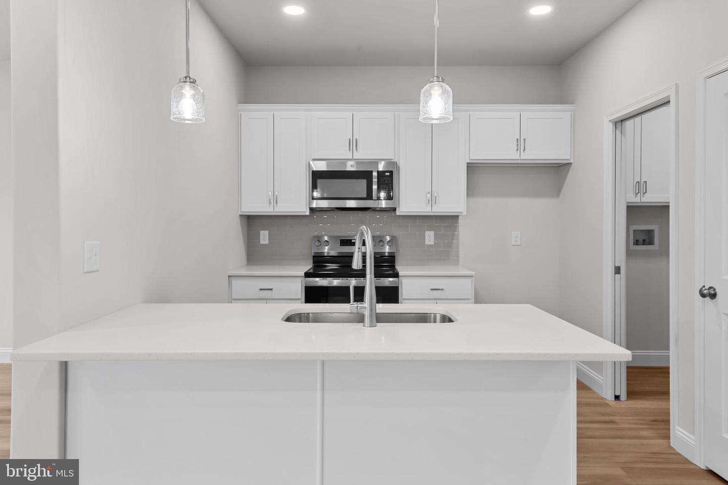 209 Lucille Way #lot 23 Property Photo 7