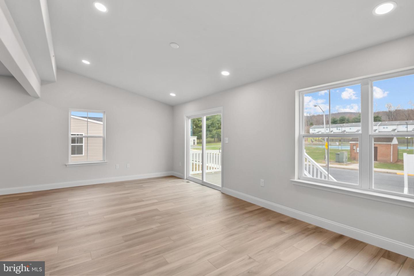 209 Lucille Way #lot 23 Property Photo 11