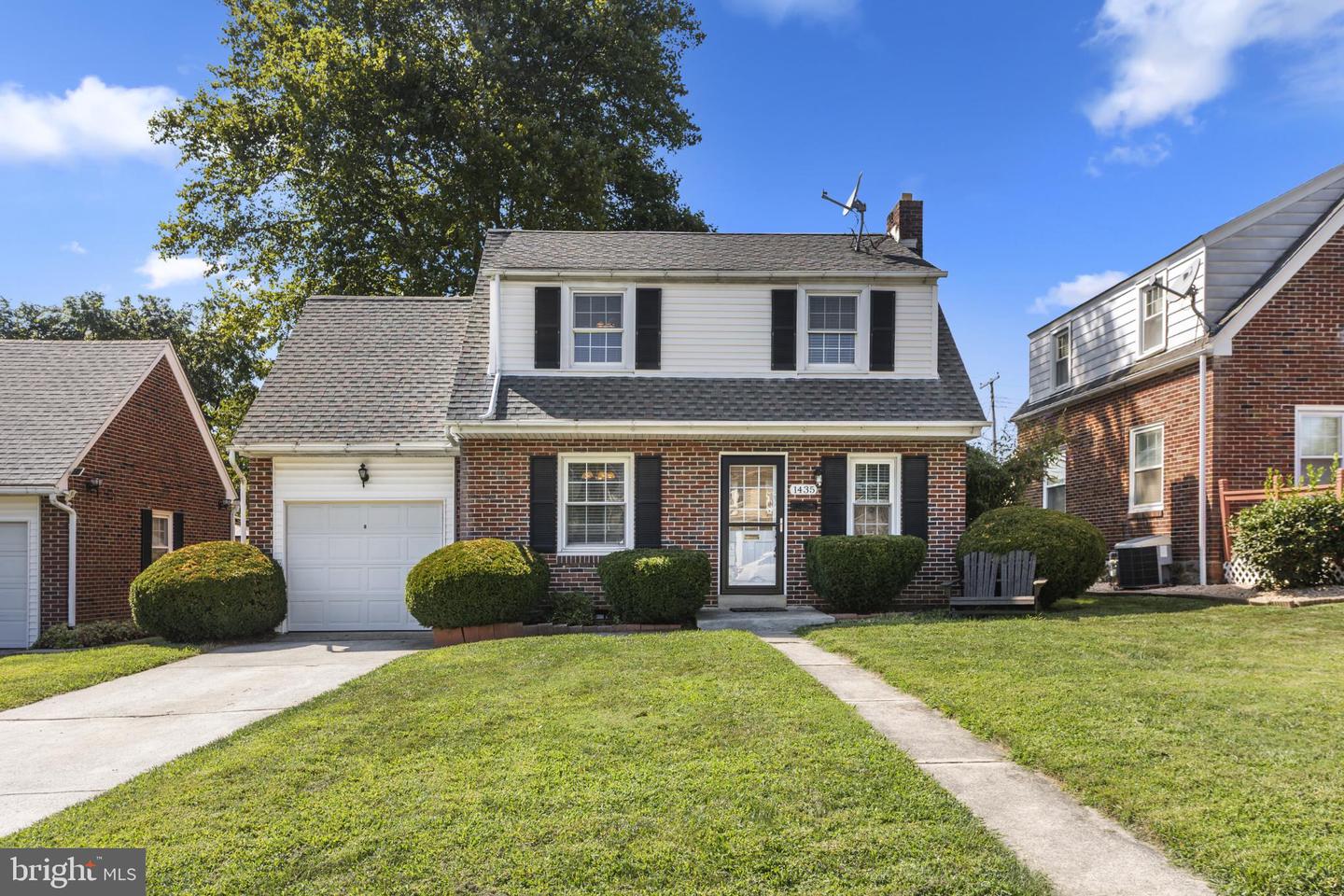 1435 Kenhorst Blvd Property Photo 1