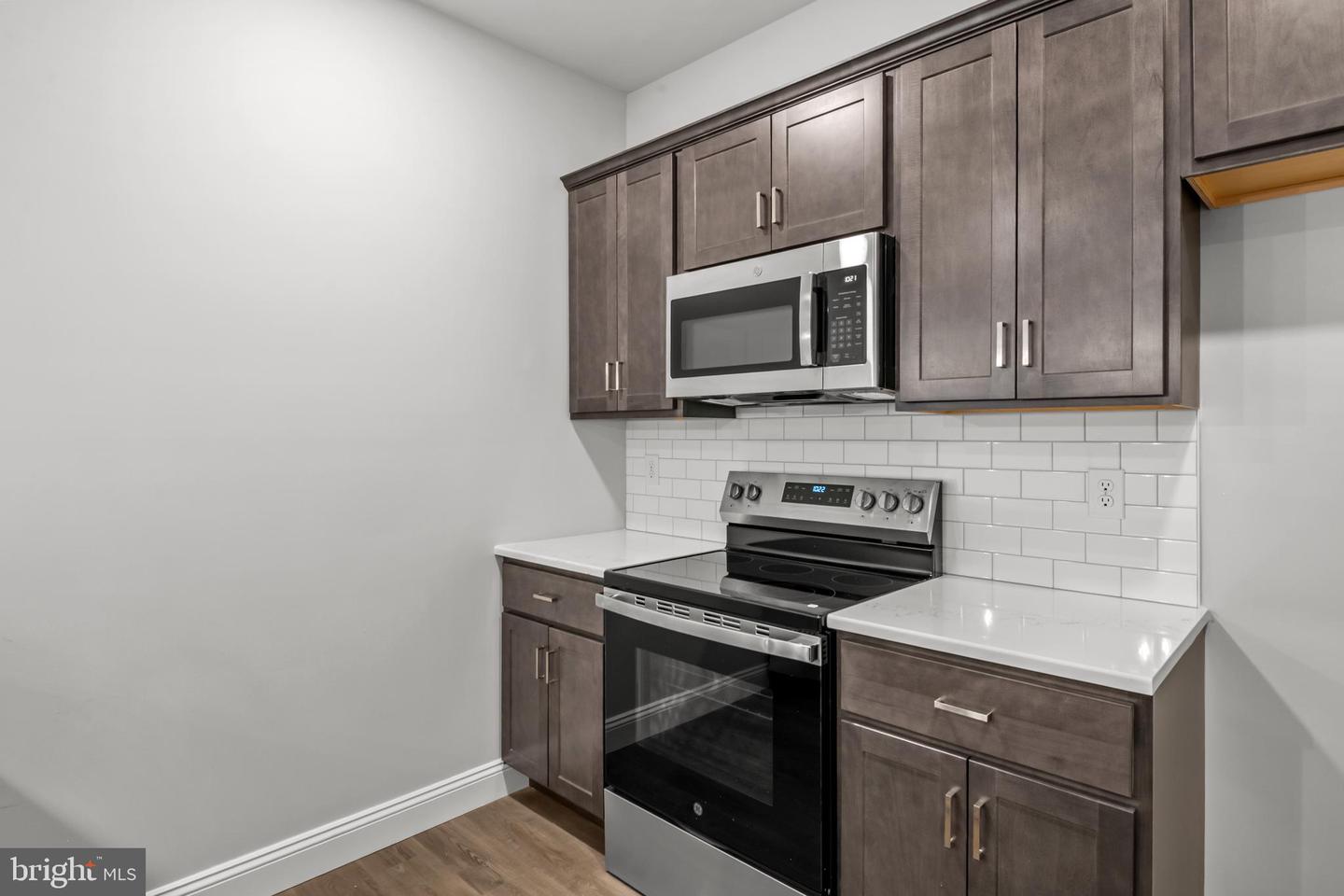 207 Lucille Way #lot 22 Property Photo 3