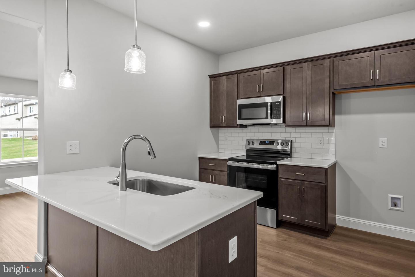 207 Lucille Way #lot 22 Property Photo 6