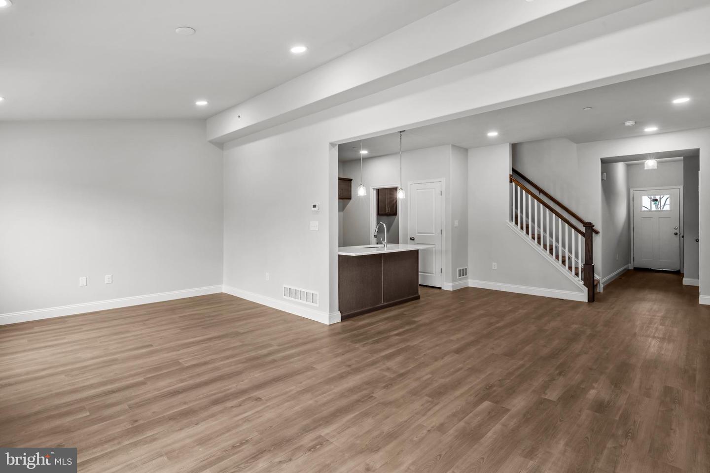 207 Lucille Way #lot 22 Property Photo 11