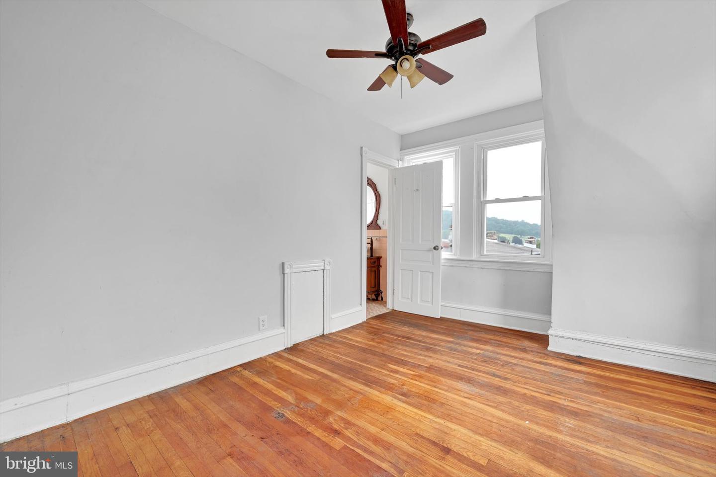 1330 Perkiomen Ave Property Photo 11