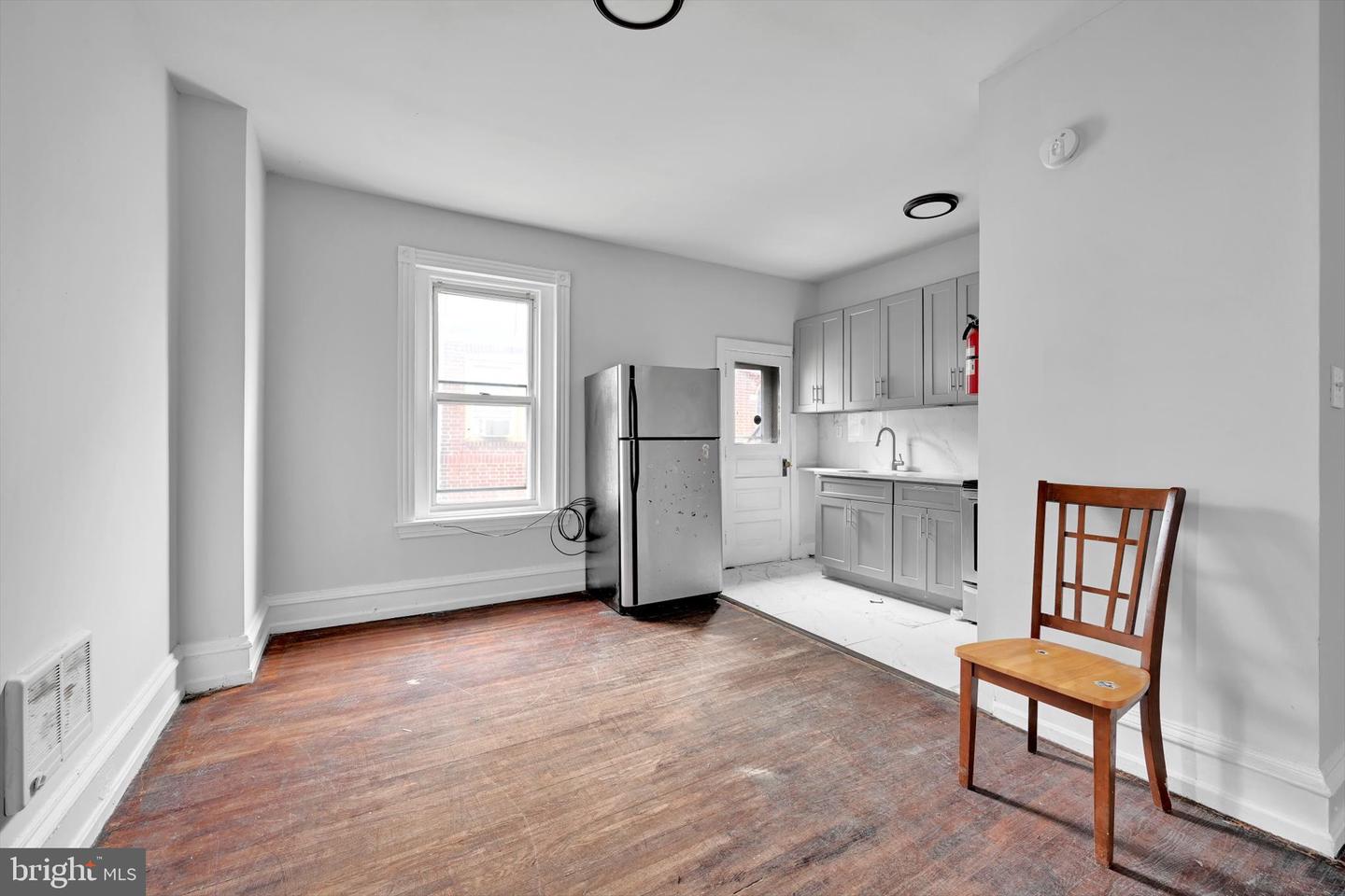 1330 Perkiomen Ave Property Photo 6