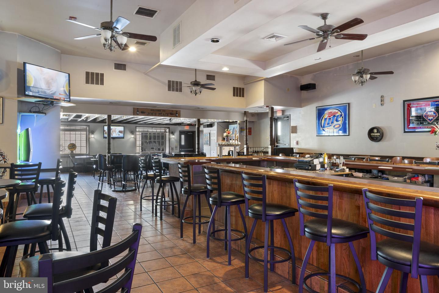 0 Liquor License Property Photo 2