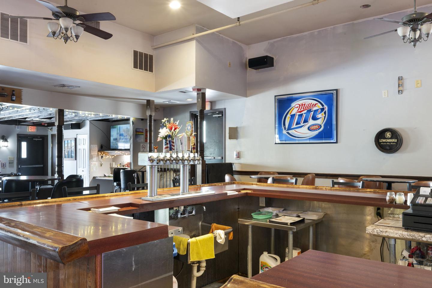 0 Liquor License Property Photo 3