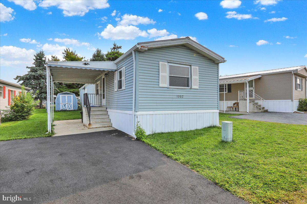 1002 Heath Ave Property Photo 1