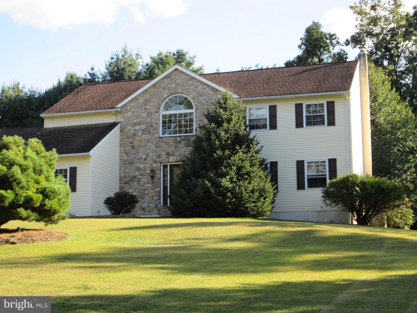 12 Lehland Dr Property Photo 1