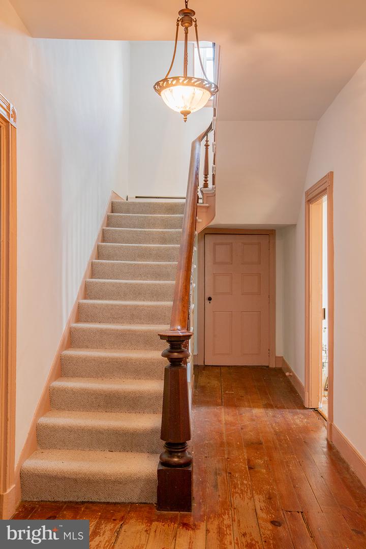 385 Albright Rd Property Photo 12