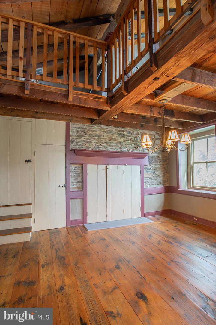 385 Albright Rd Property Photo 20