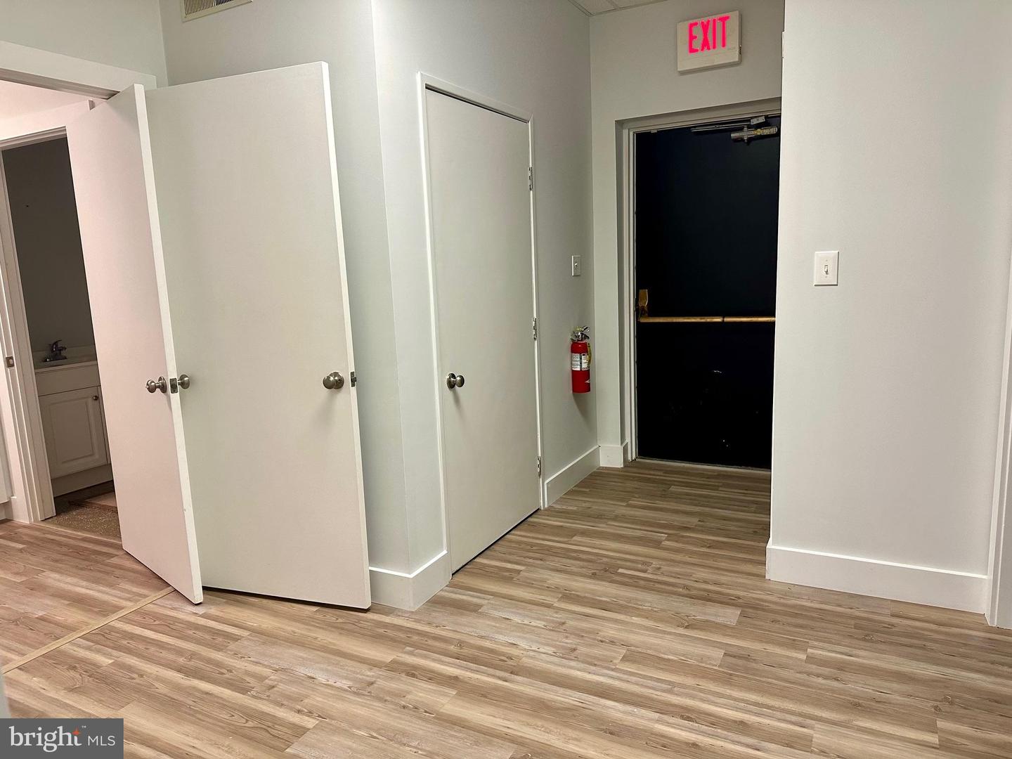 6590 Sunset Manor Dr #suite 160 Property Photo 11