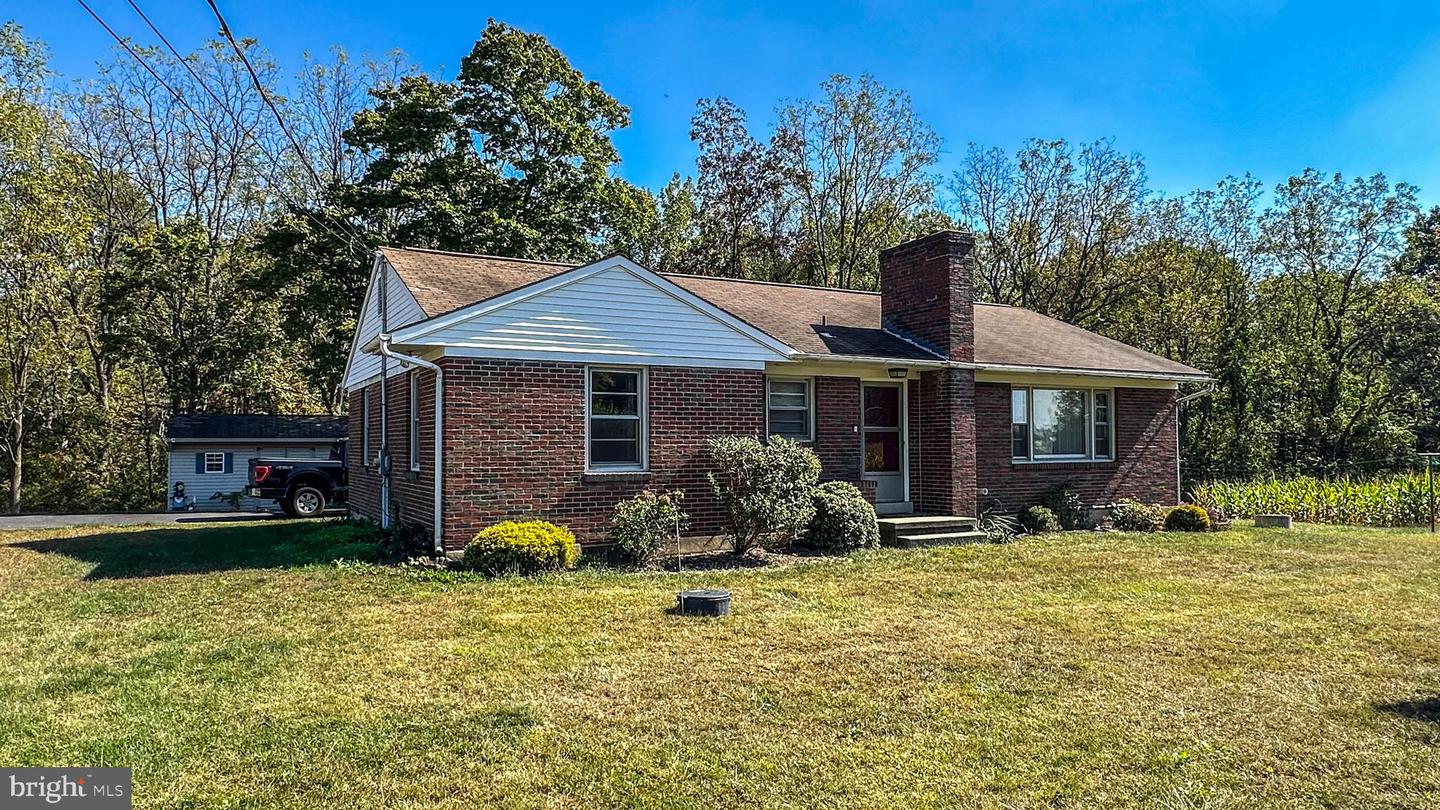 57 Mountain View Rd Property Photo 1