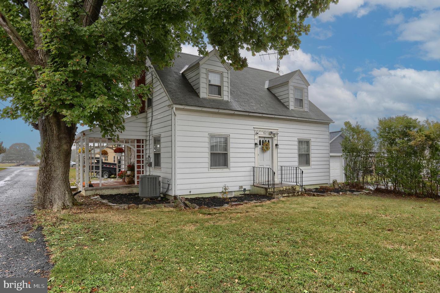 9651 Old Rte 22 Property Photo 1