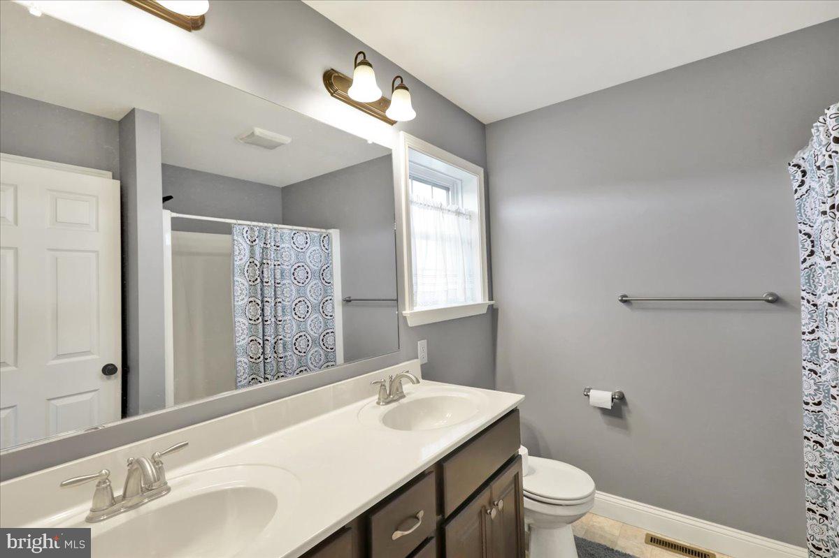 11 Clover Dr Property Photo 16