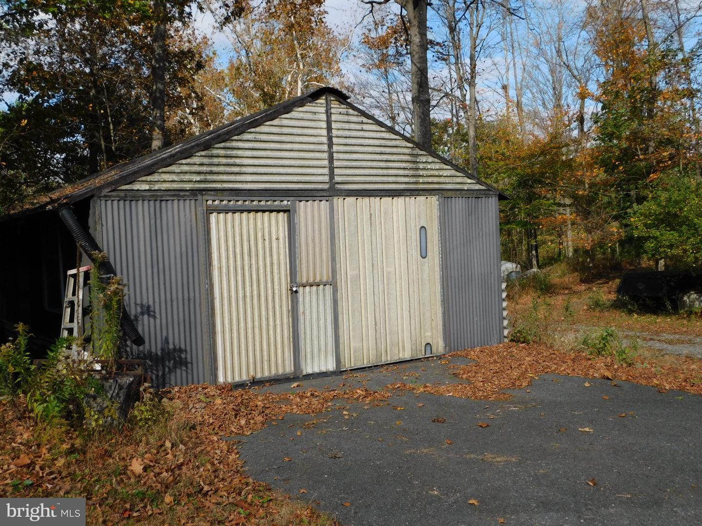 720 Hall Ave Property Photo 2