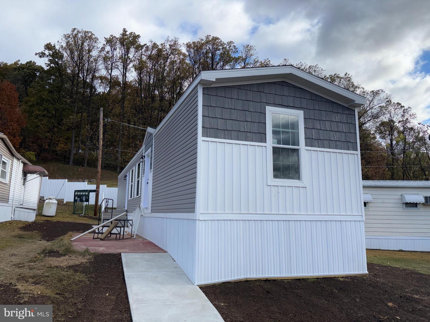 2461 ELIZABETH AVE #D2