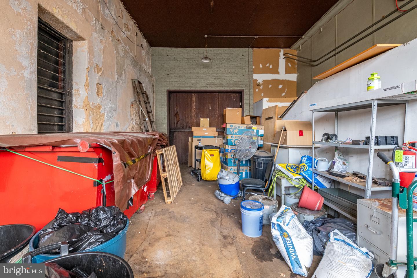 527 Franklin St Property Photo 55
