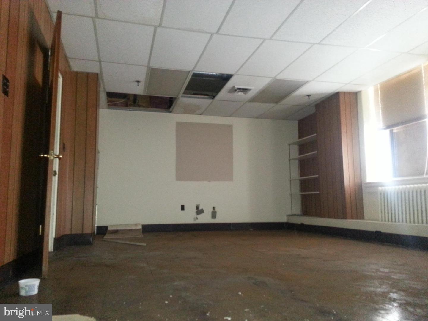 722 Spring St Property Photo 40