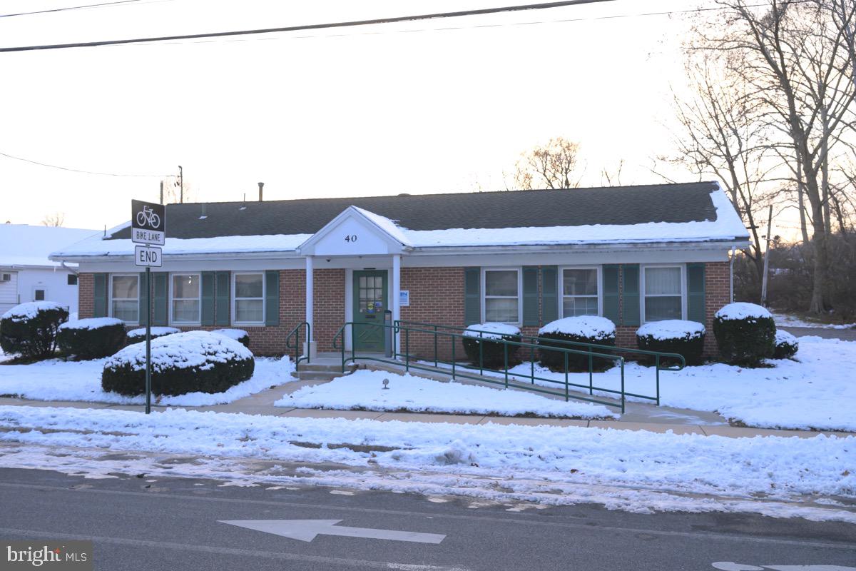 40 N Kenhorst Blvd Property Photo 1