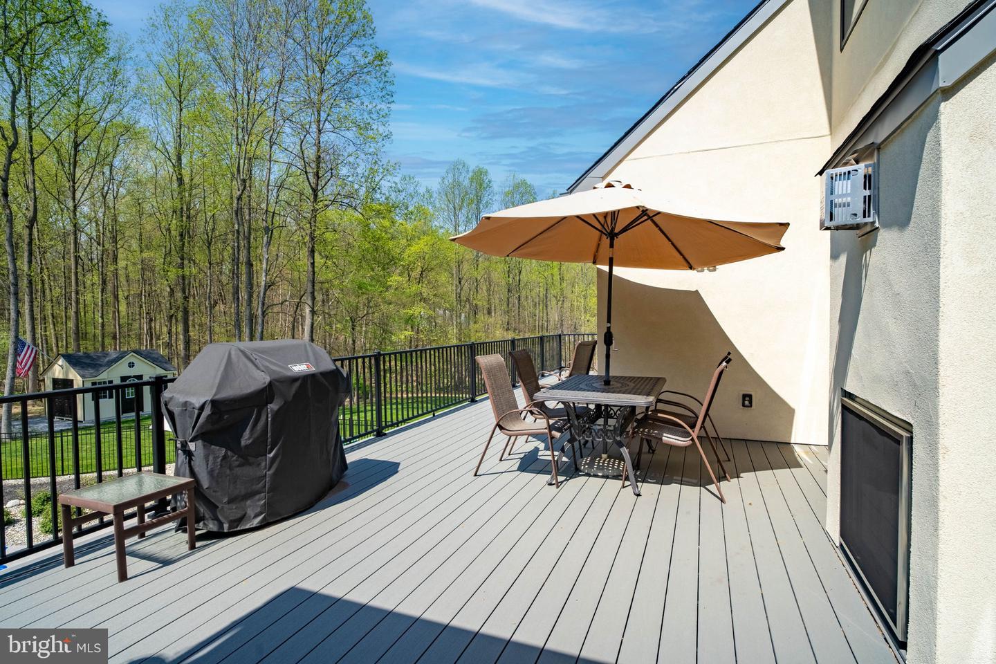 233 European Dr Property Photo 59