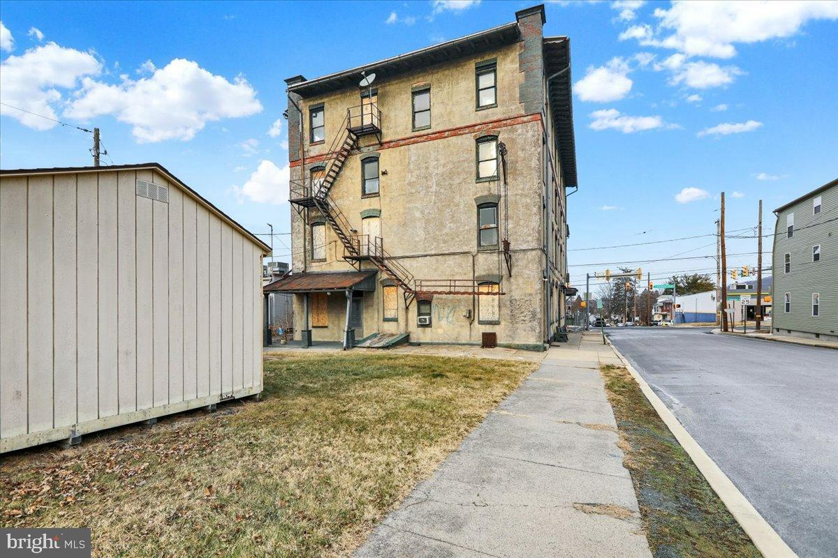 200 W Lancaster Ave Property Photo 18