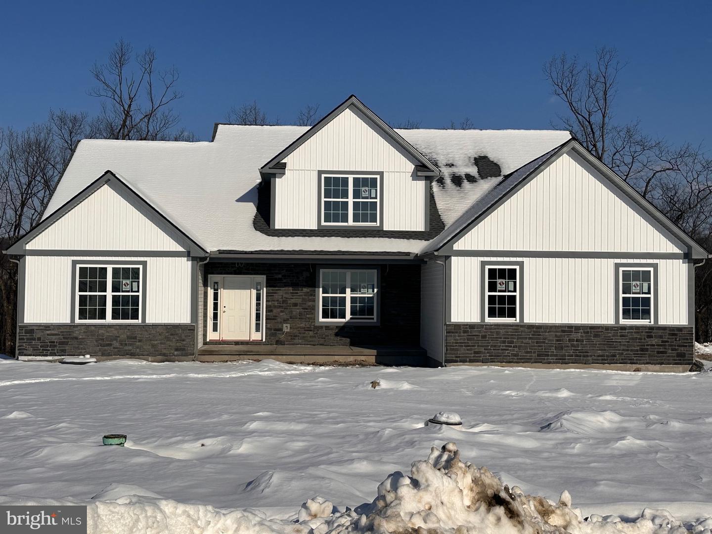 161 Portia Blvd Property Photo 41
