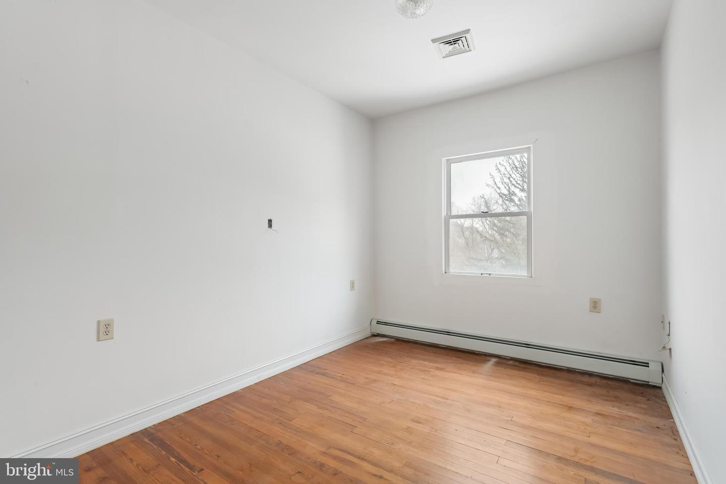 384 Evansville Rd Property Photo 27