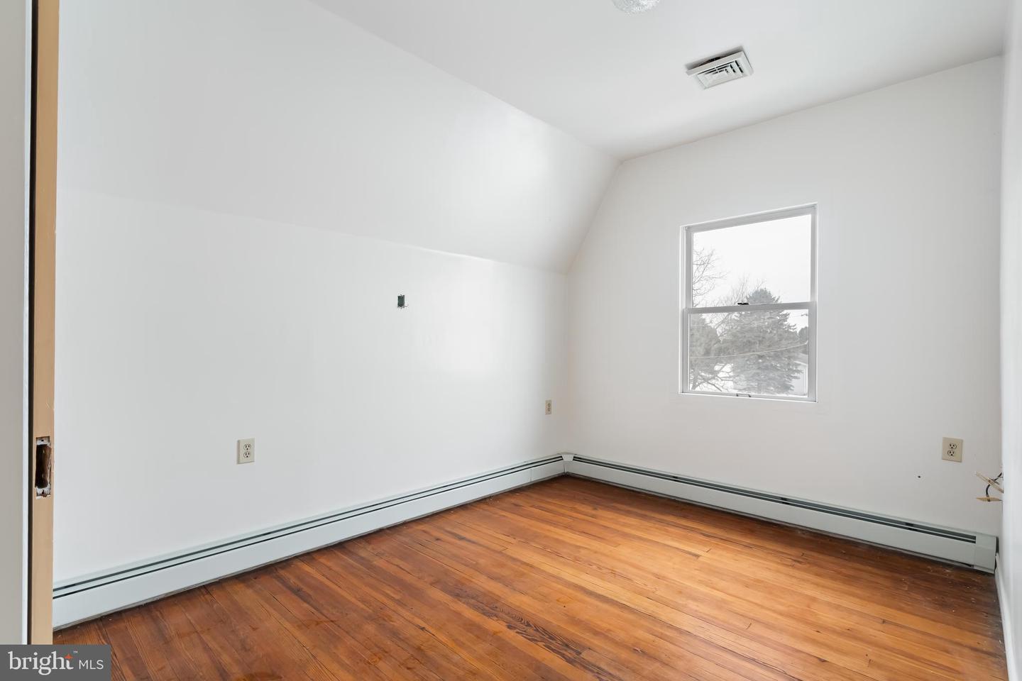 384 Evansville Rd Property Photo 32