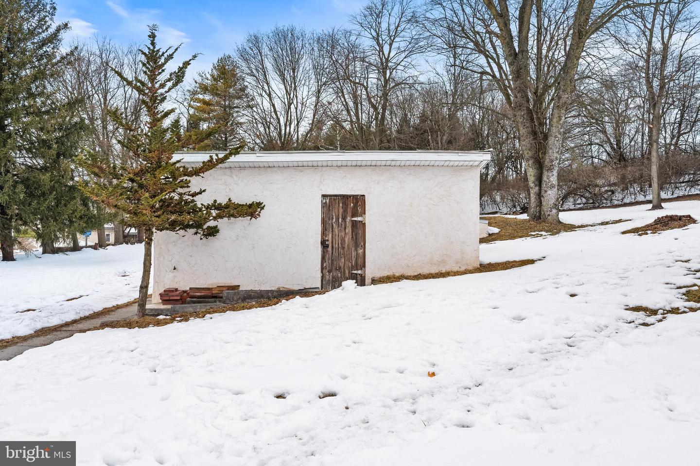 384 Evansville Rd Property Photo 70