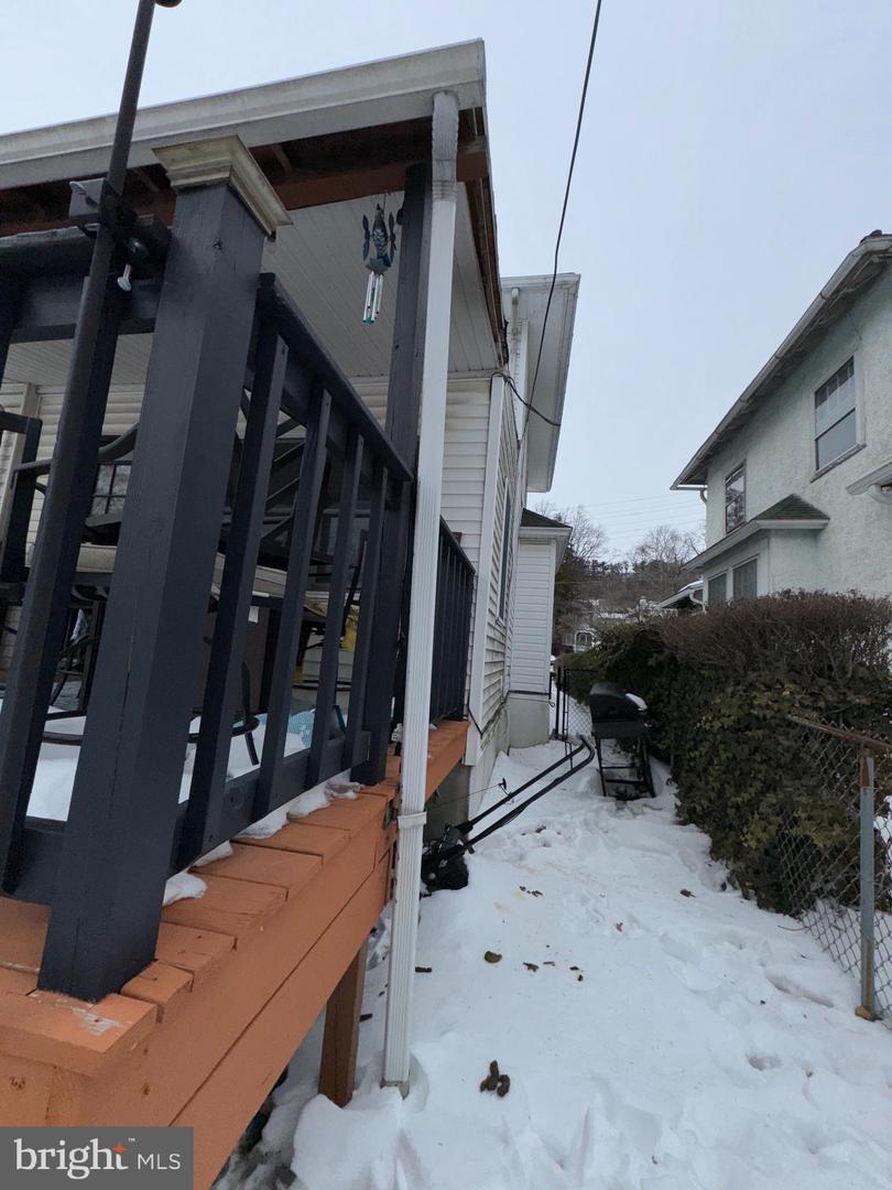 405 Carsonia Ave Property Photo 2