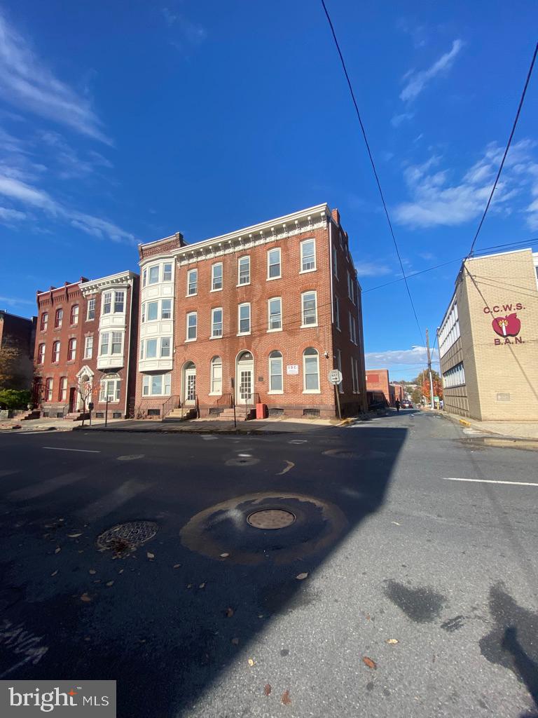 417 Walnut St Property Photo 1