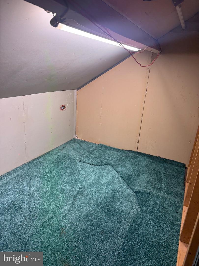 24 N 3rd St #e Property Photo 5