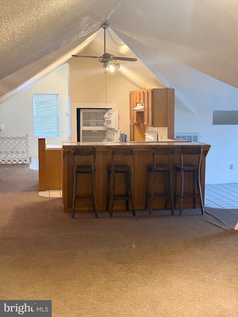 24 N 3rd St #e Property Photo 8