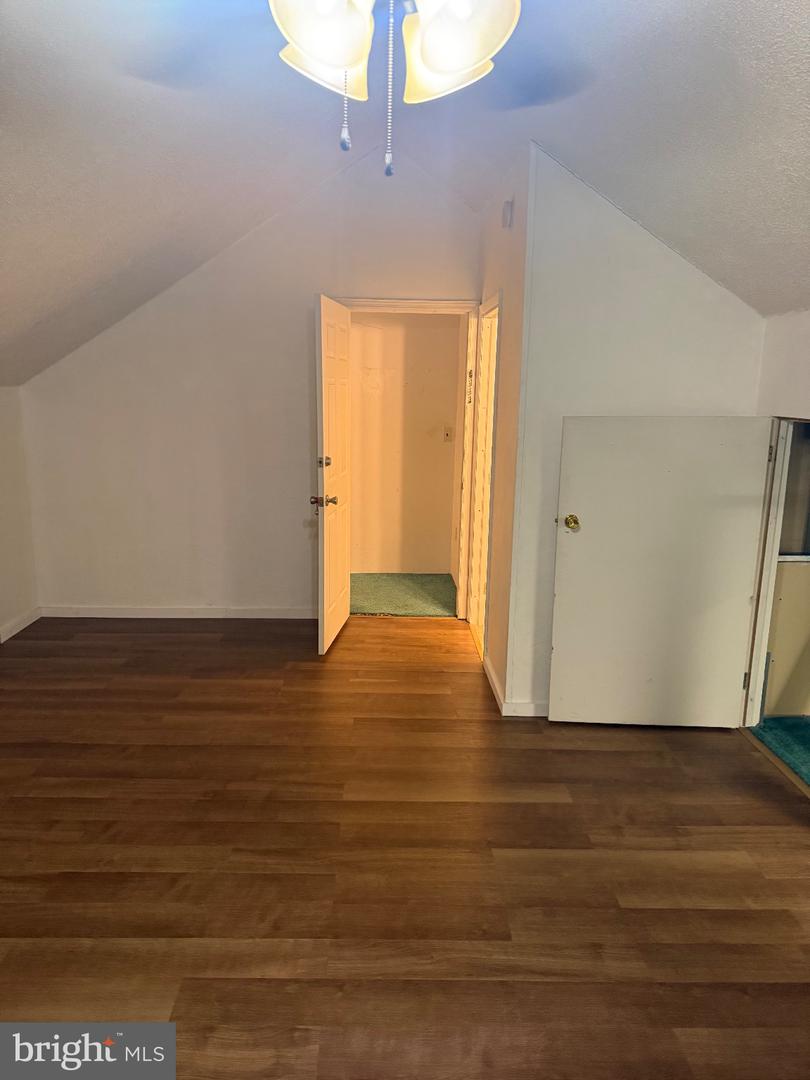 24 N 3rd St #e Property Photo 16