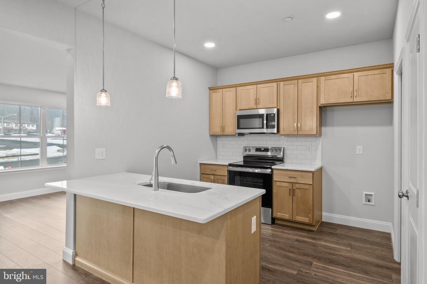 225 Lucille Way #lot 26 Property Photo 4