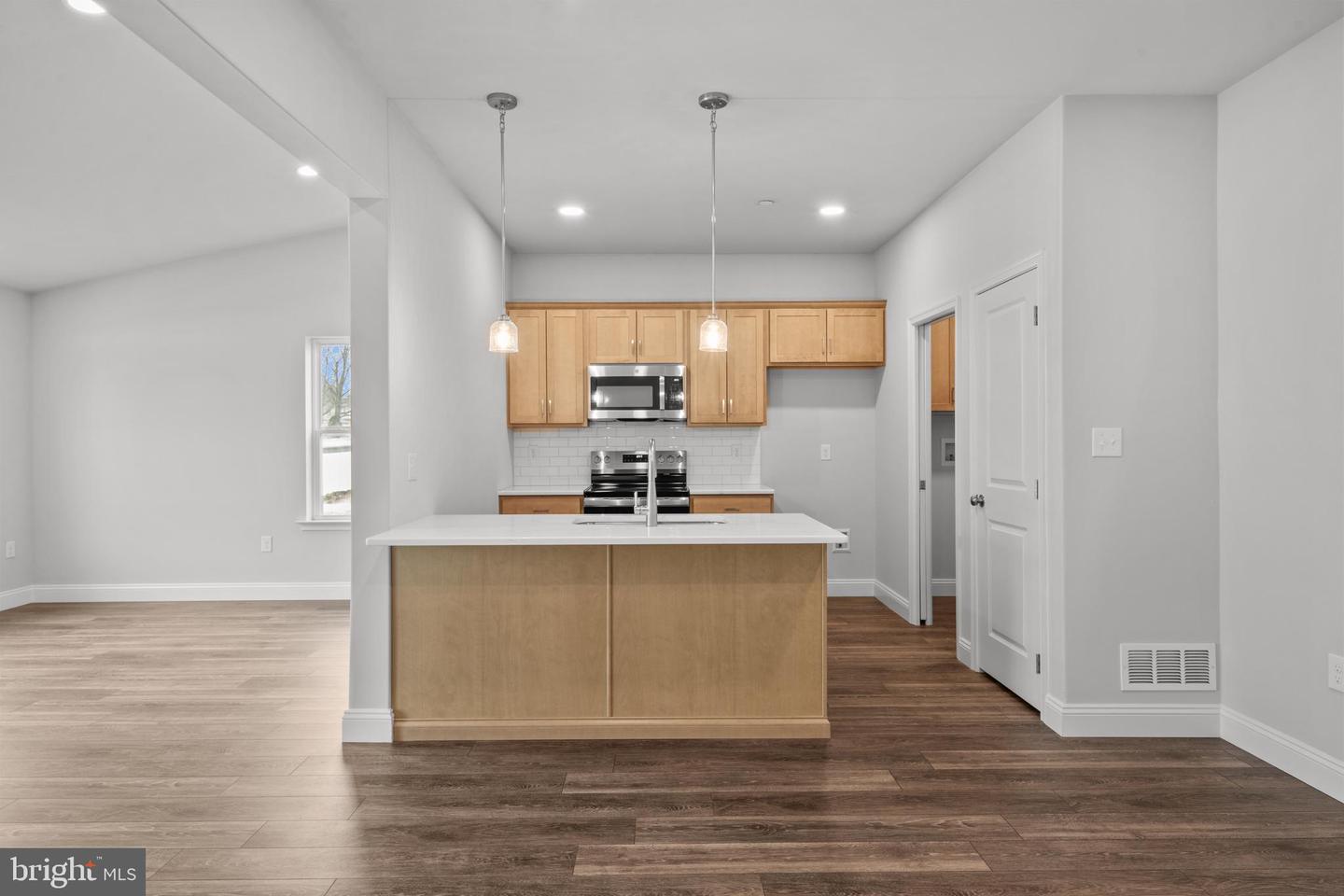 225 Lucille Way #lot 26 Property Photo 7